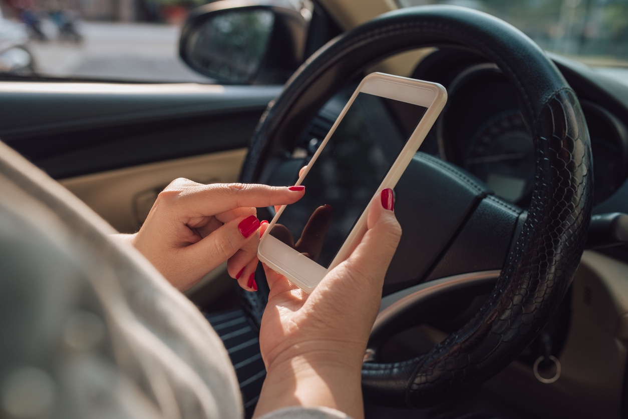 Can You Get in Trouble for Using Your Cell Phone While Driving in Texas