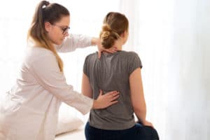 ¿Qué provoca una lesión de espalda?