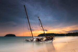 How Attorney Brian White Personal Injury Lawyers Can Help With a Houston Sinking Vessels Case