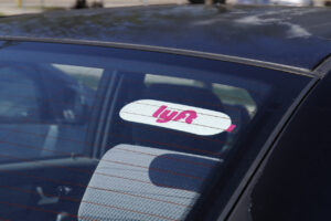Requisitos Para Los Vehículos y Conductores De Uber y Lyft en Texas